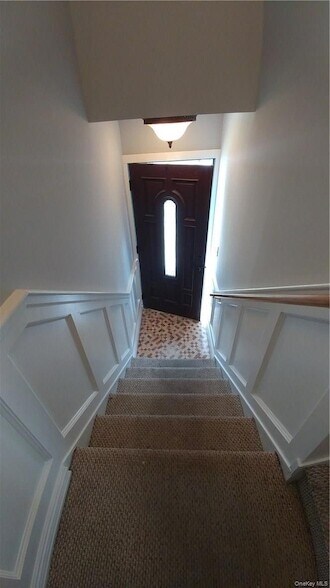 Building Photo - 113 Maple Pl