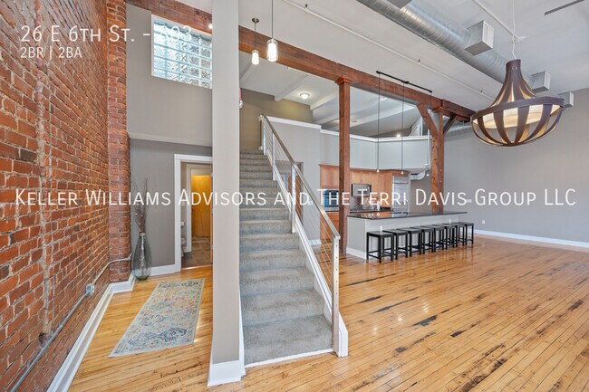 Building Photo - 26 E 6th St