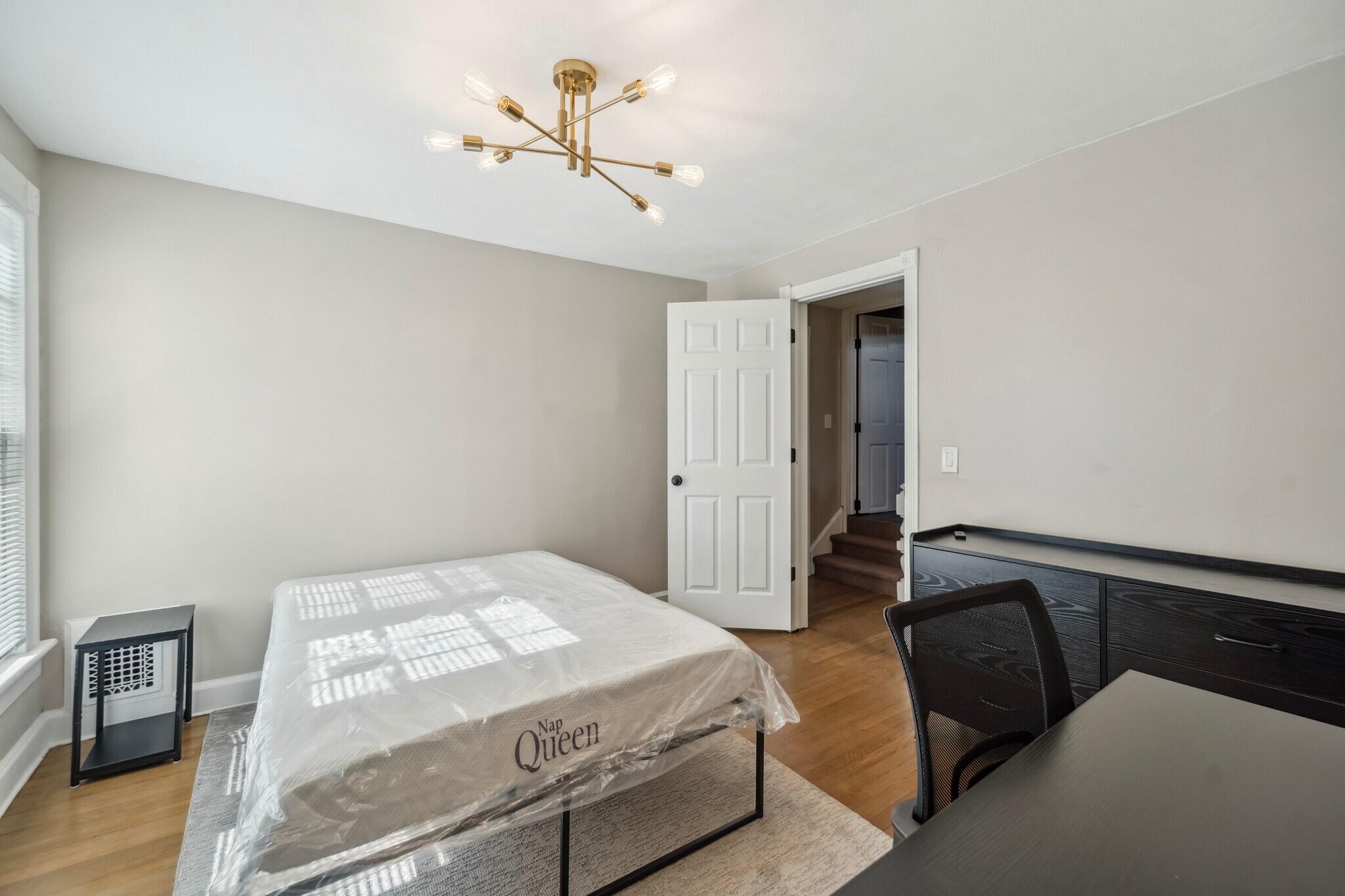 Building Photo - 95 Leroy St