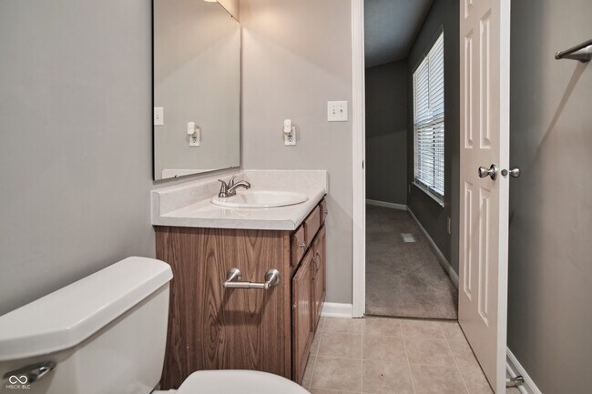 Building Photo - 10856 Trailwood Dr