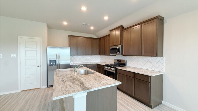 Building Photo - 27315 Blue Pool Dr