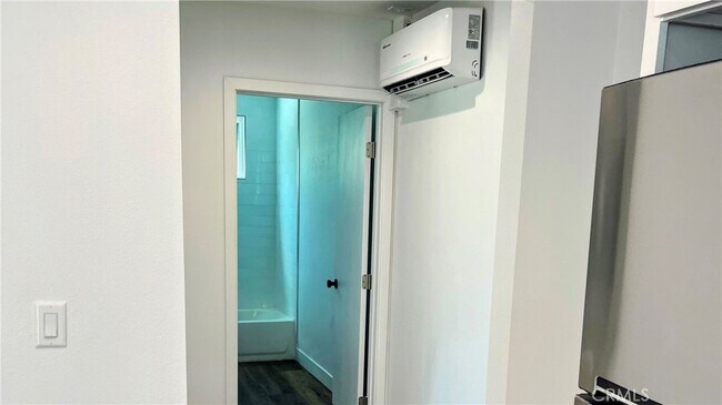 Building Photo - 1807 S Gramercy Pl