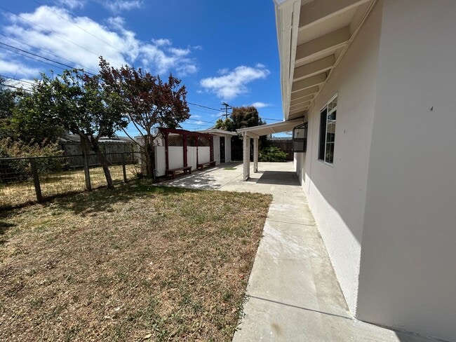 Building Photo - Spacious 3- Bedroom Home — $3,650/mo