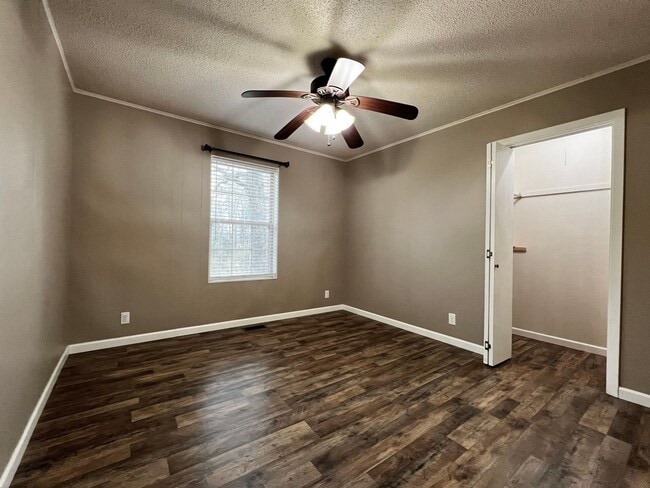 Building Photo - 895 Marion Anderson Rd