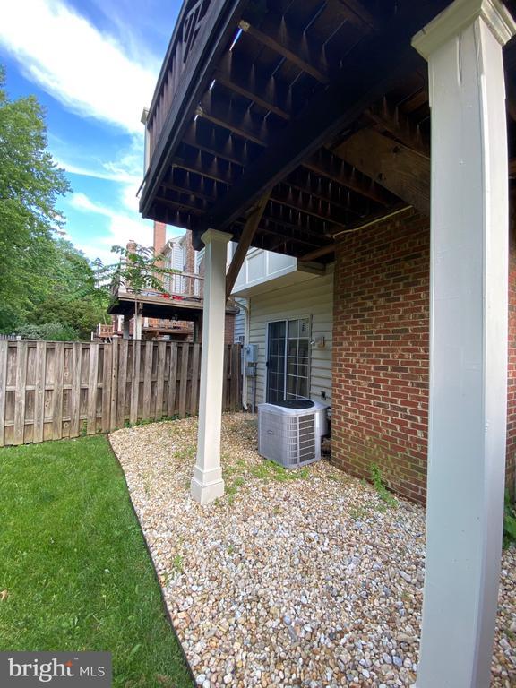Building Photo - 81 Arell Ct