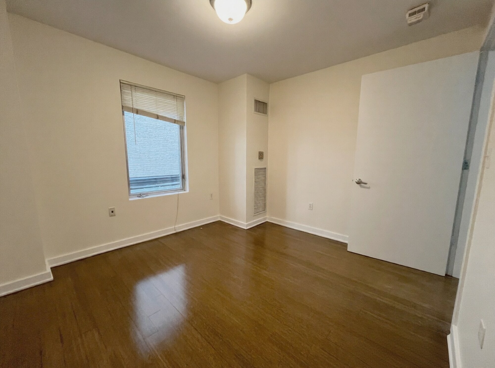 Building Photo - 41 Boylston St