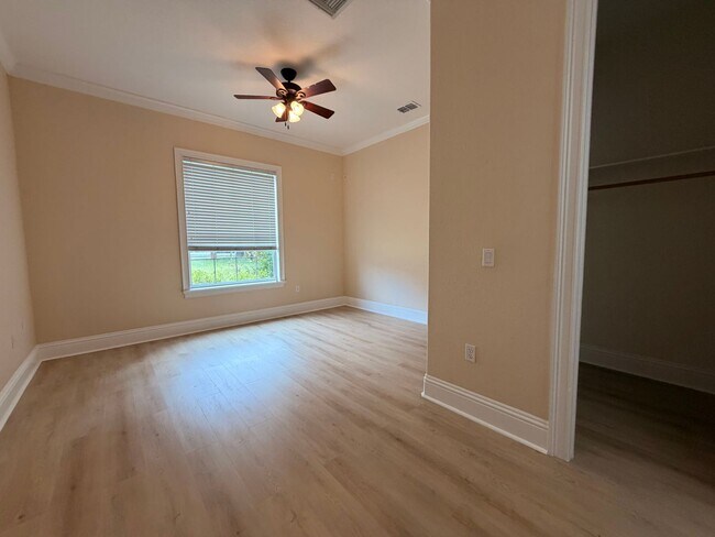 Building Photo - Luxury Windermere Home | 5 Bed 4.5 Bath La...