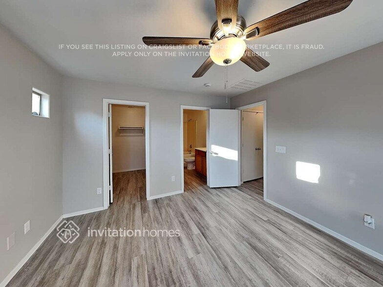 Building Photo - 1532 W Burgess Ln