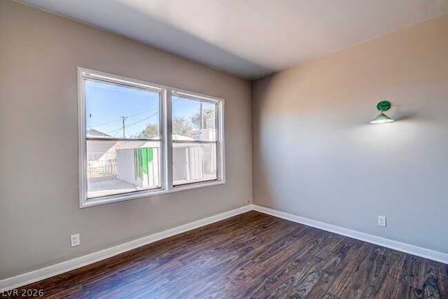 Building Photo - 18 Magnesium St