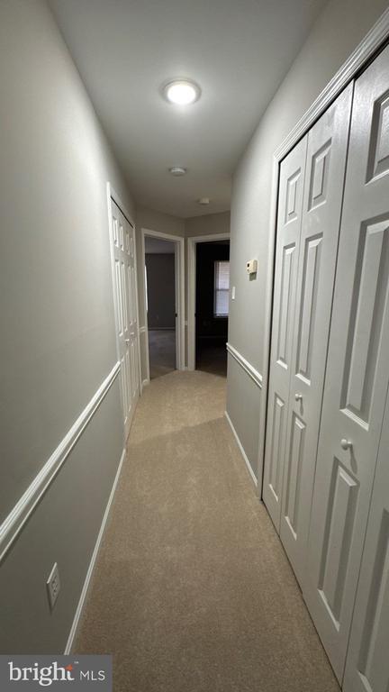 Building Photo - 2 Fallen Tree Ct