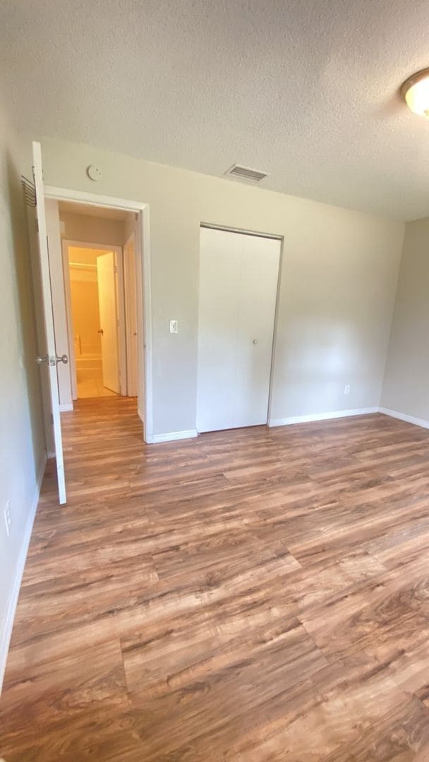 Building Photo - Charming 3-Bedroom Home with Upgrades and ...