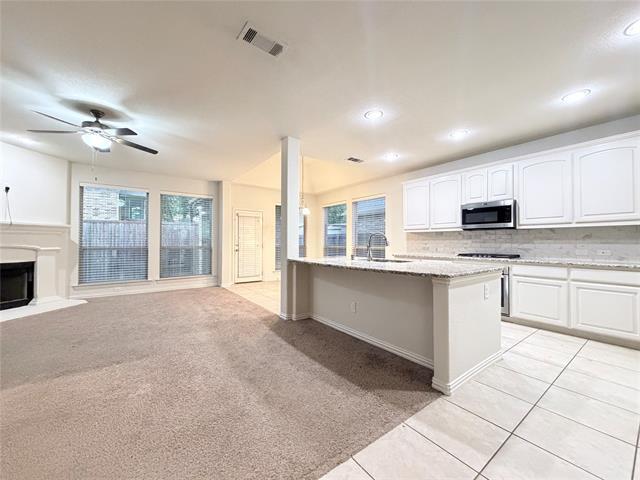 Building Photo - 907 Bainbridge Ln