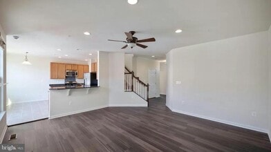 Building Photo - 11830 Steeplebush Dr
