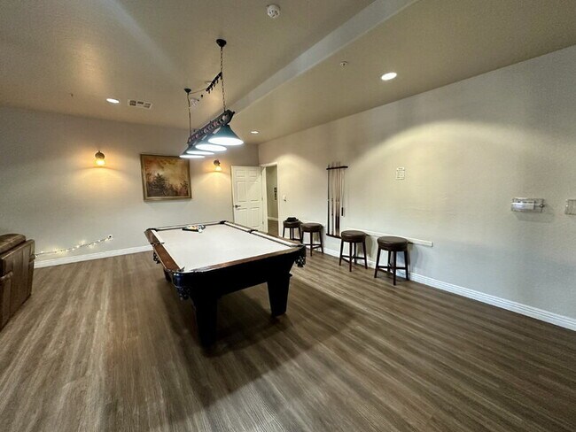 Building Photo - 14575 W Mountain View Blvd