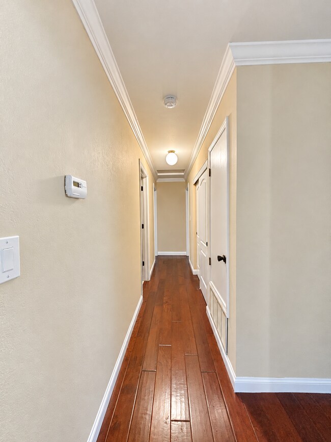 Building Photo - 40643 Encanto Way