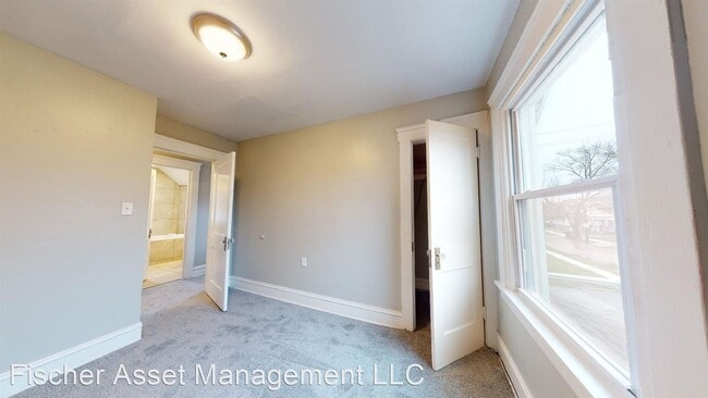 Building Photo - 3 br, 1 bath House - 3359 West 86th St.