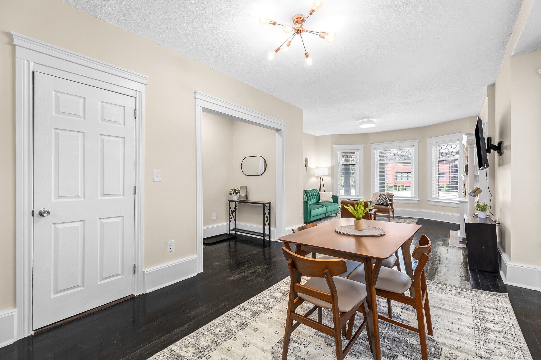 Building Photo - 3402 Brush St