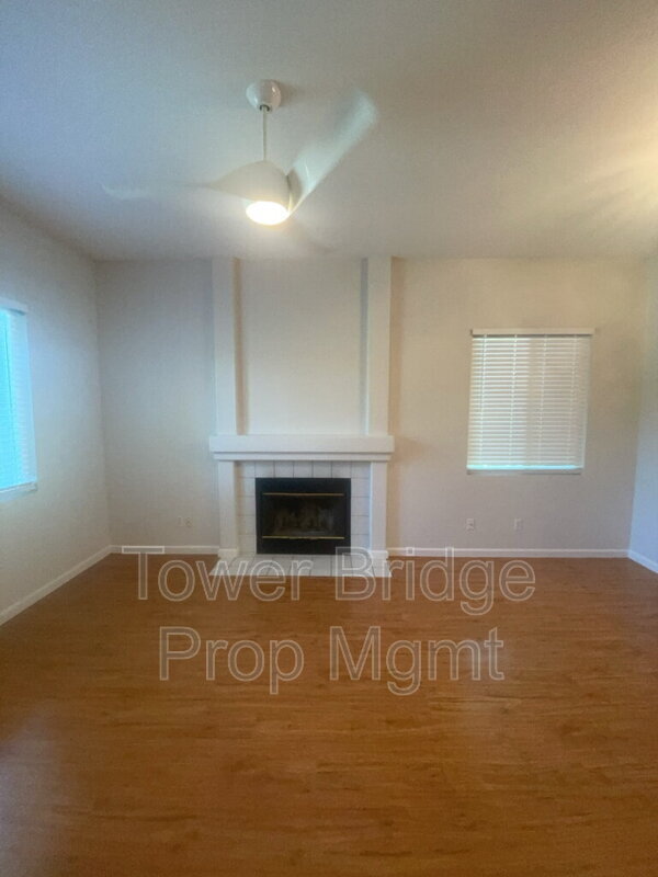 Building Photo - 1515 Knight Ct