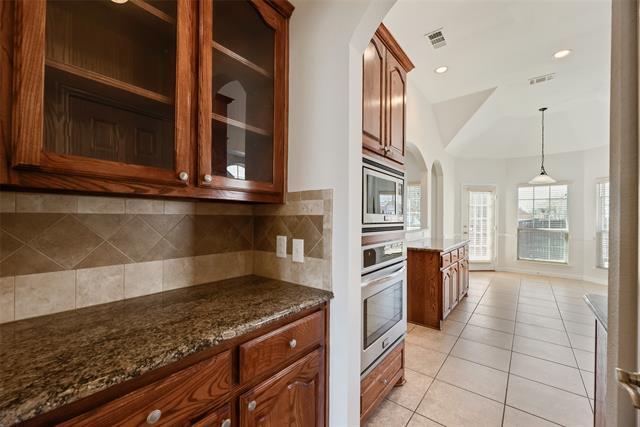 Building Photo - 1438 Wellesley Dr