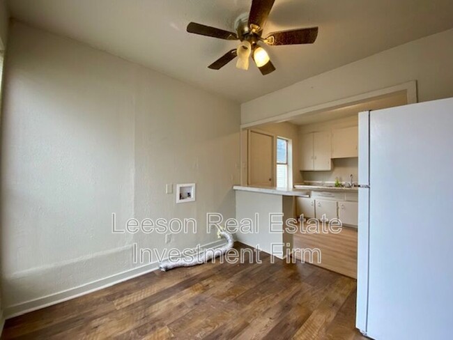 Building Photo - 501 Wyche St