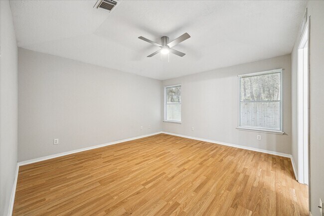 Building Photo - 21907 Willow Downs Dr