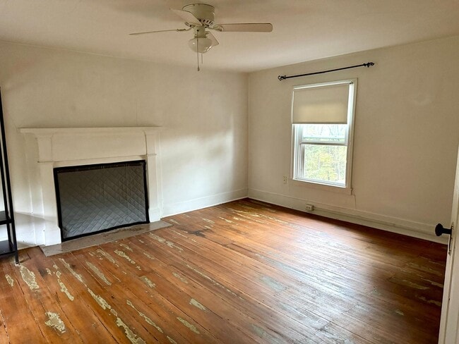 Building Photo - Cozy Blacksburg Home in Peaceful/Natural S...