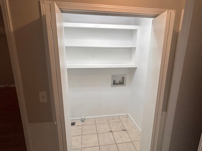 Building Photo - 3487 Wax Rd SE