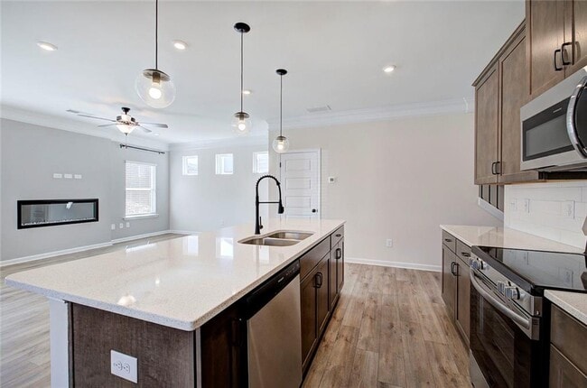 Building Photo - 401 Perth Dr