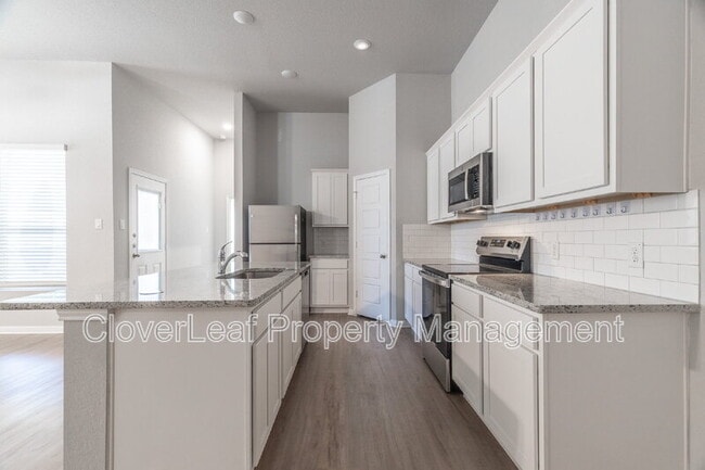 Building Photo - 311 Nespral Dr