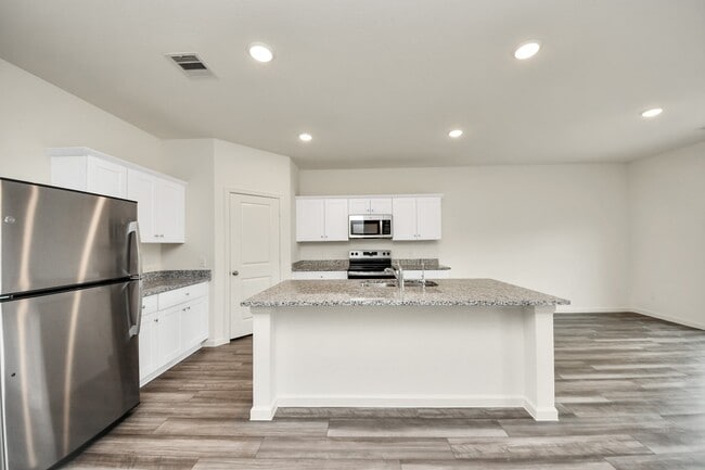 Building Photo - 5819 Bright Keel Dr