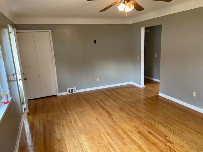 LIVING ROOM - 1643 Fairview Ave