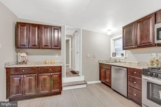 Building Photo - 3-bedroom Cape Cod in Susquehanna District