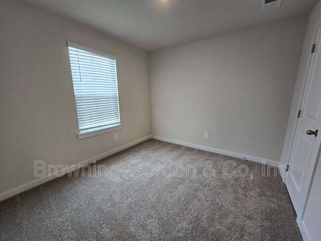 Building Photo - 4248 Skyridge Dr