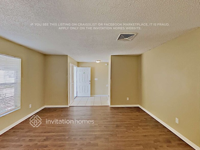 Building Photo - 6522 Timucuans Dr