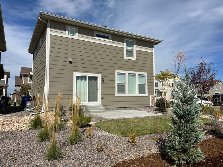 Building Photo - 6294 Wild Rye St