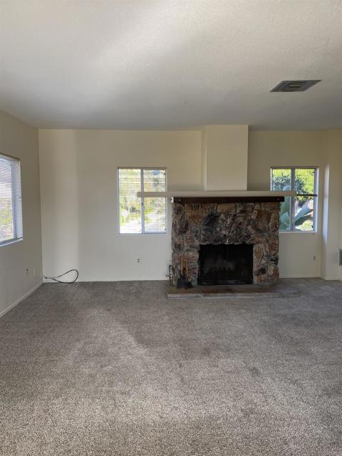 Building Photo - 627 N Rios Ave