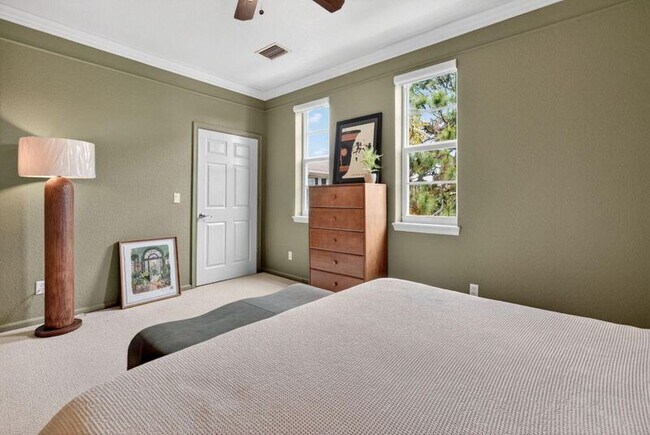 Building Photo - 150 Cat Rock Ln