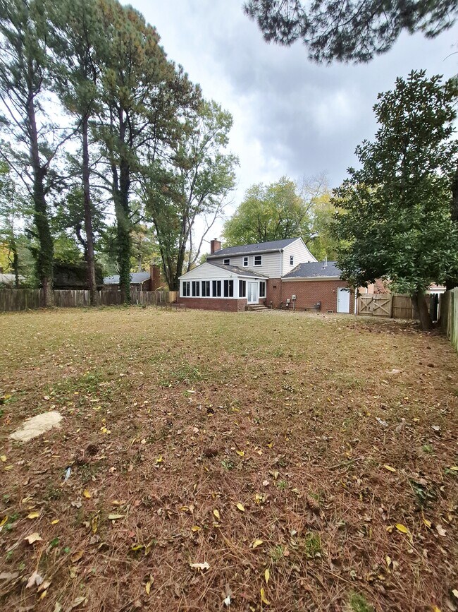 Building Photo - 97 Waterview Dr