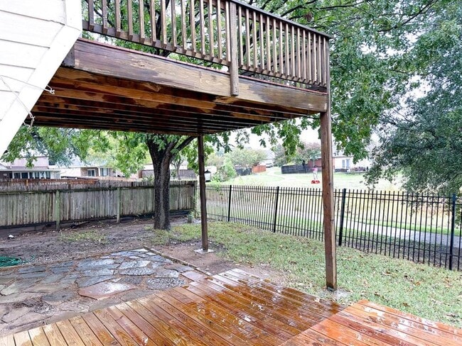 Building Photo - 11321 Avering Ln