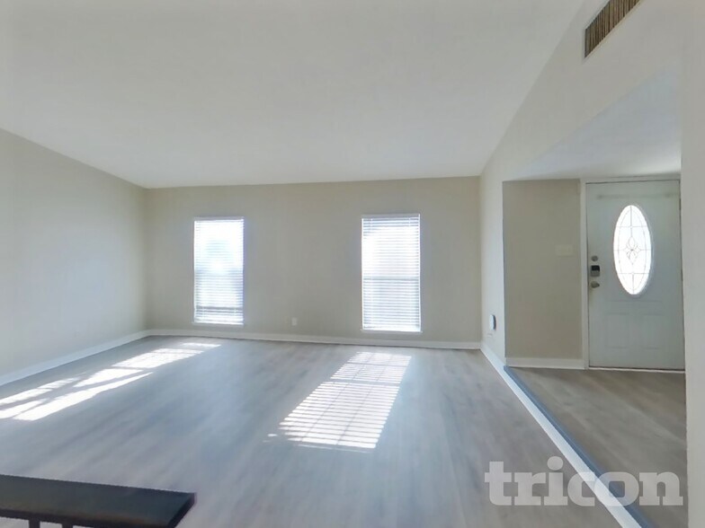 Building Photo - 3314 Sam Rayburn Run