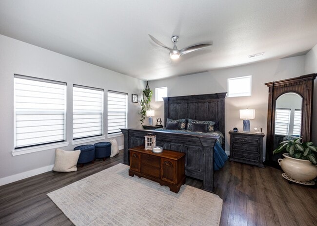 Building Photo - Luxury Ranch-Style Home for Rent | Wolf Ranch | D20 Schools | Pikes Peak Views