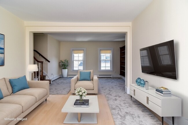 Building Photo - 110 Main St