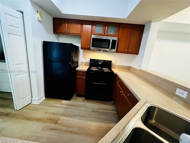 Building Photo - 771 SW 148th Ave