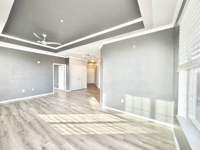 Building Photo - 4221 W Spruce St