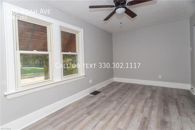 Building Photo - Three bedroom one bathroom home for rent