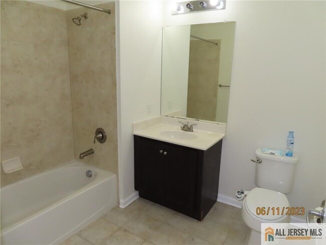 Building Photo - 544 E Celebration Way