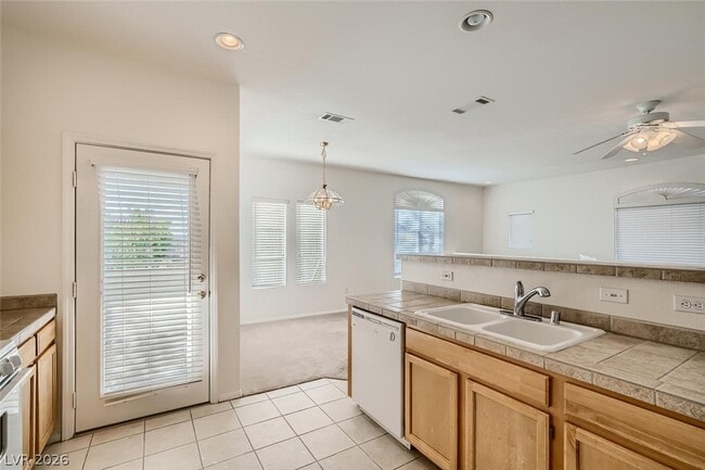 Building Photo - 1511 Ruby Cliffs Ln