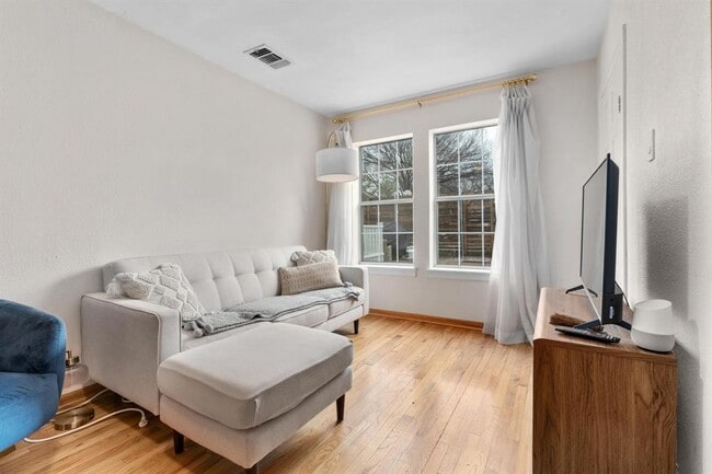 Building Photo - 4610 Avenue B