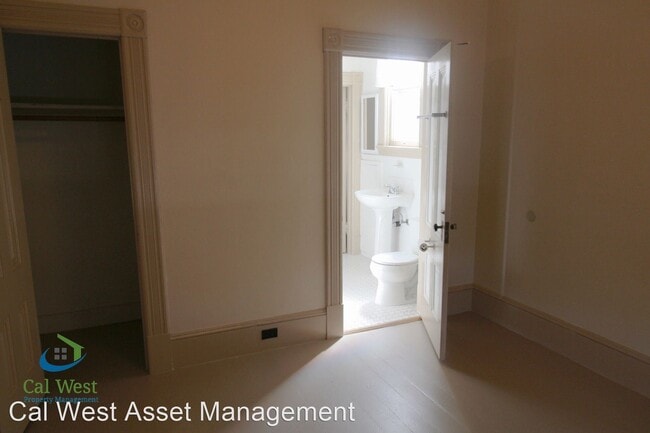 Building Photo - 3 br, 1 bath House - 930 W Taylor St