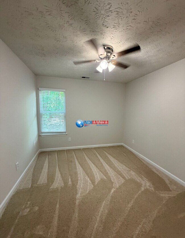 Building Photo - Newly renovated house in MILL CREEK cluster in Dacula